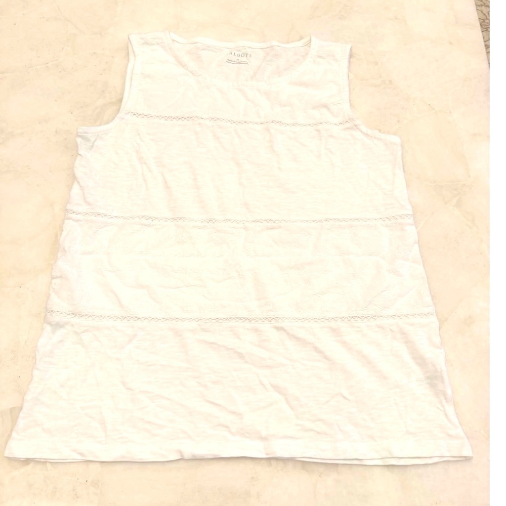 Talbots Womens White Eyelet Lace Trim Cotton Slub Tank Top Medium NWT